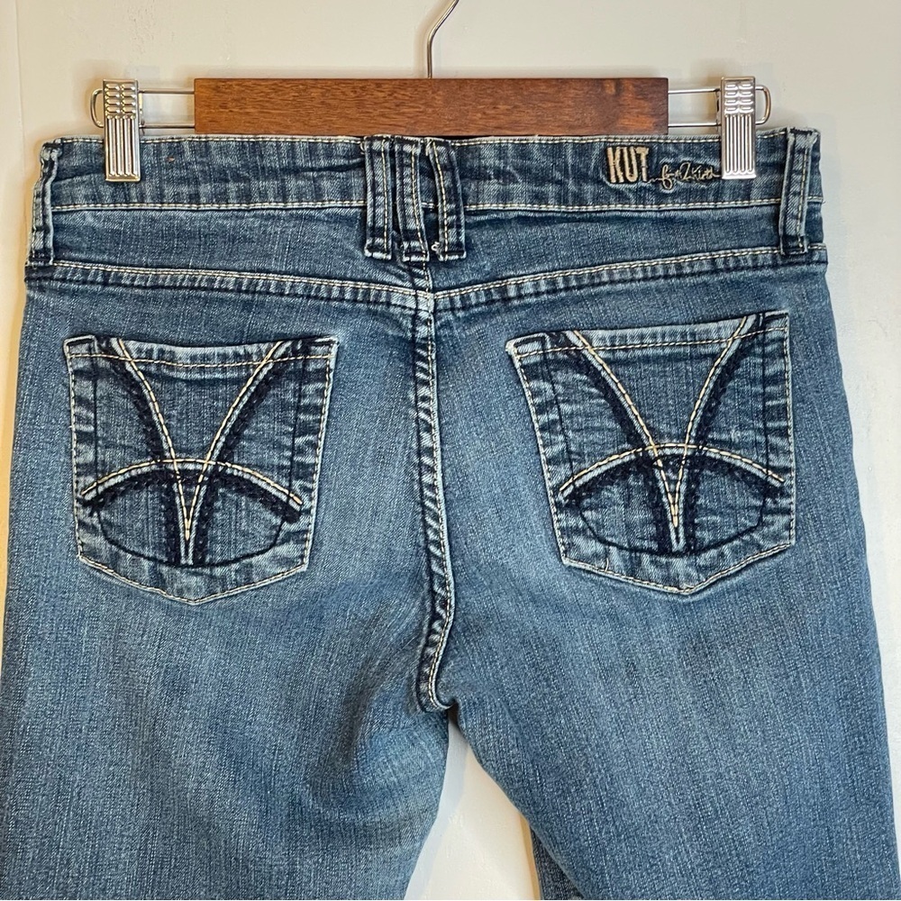 Kut from the Kloth Straight Leg Jeans in Medium Blue Wash